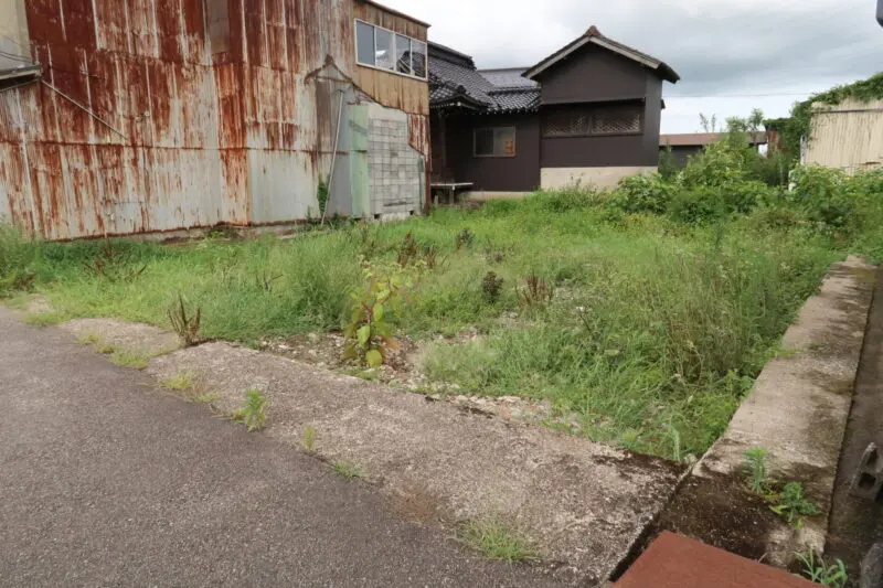 小矢部市畠中町　売地